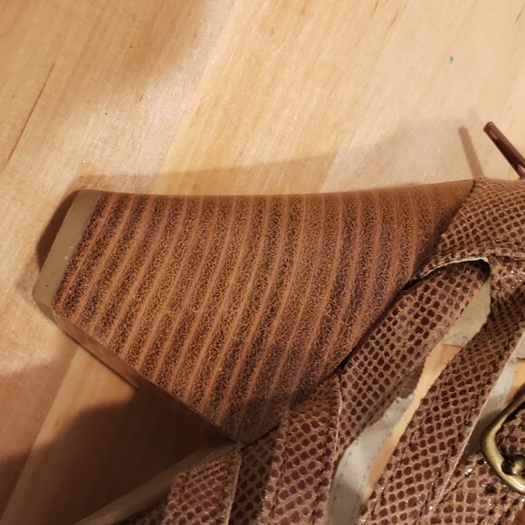 Strappy Heeled Sandals - Picture 7 of 7